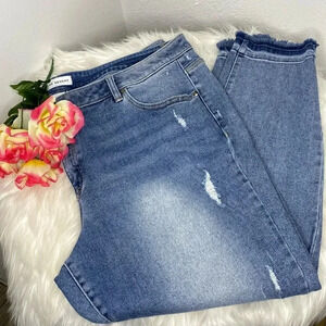 Lane Bryant Mid Rise Skinny Jeans Frayed Hem and slight distressing  24
